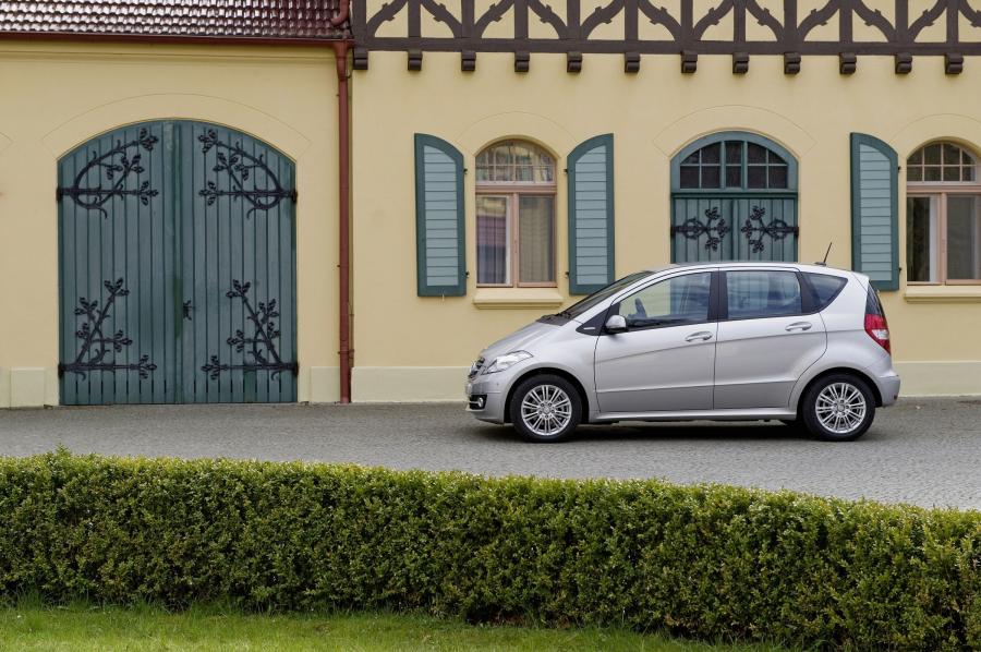  Mercedes-Benz A-Class 5-Door 2009 года  (фото 36 из 114)